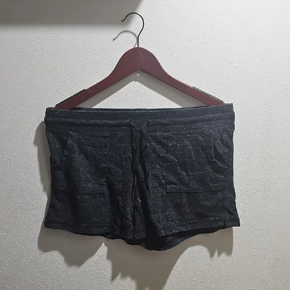 Athletic Works Women's Black Shorts - Picture 1 of 1